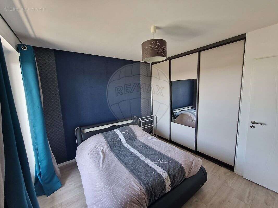 Maison à SAINT-ETIENNE-DES-OULLIERES