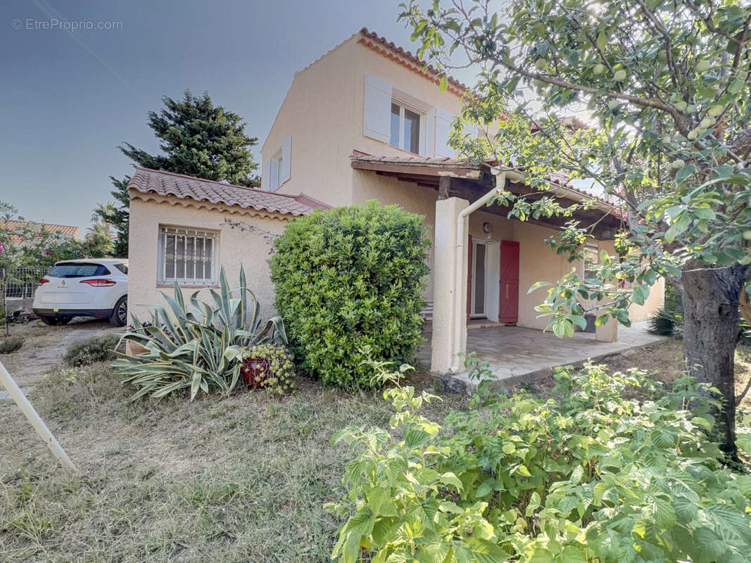 Maison à SIX-FOURS-LES-PLAGES