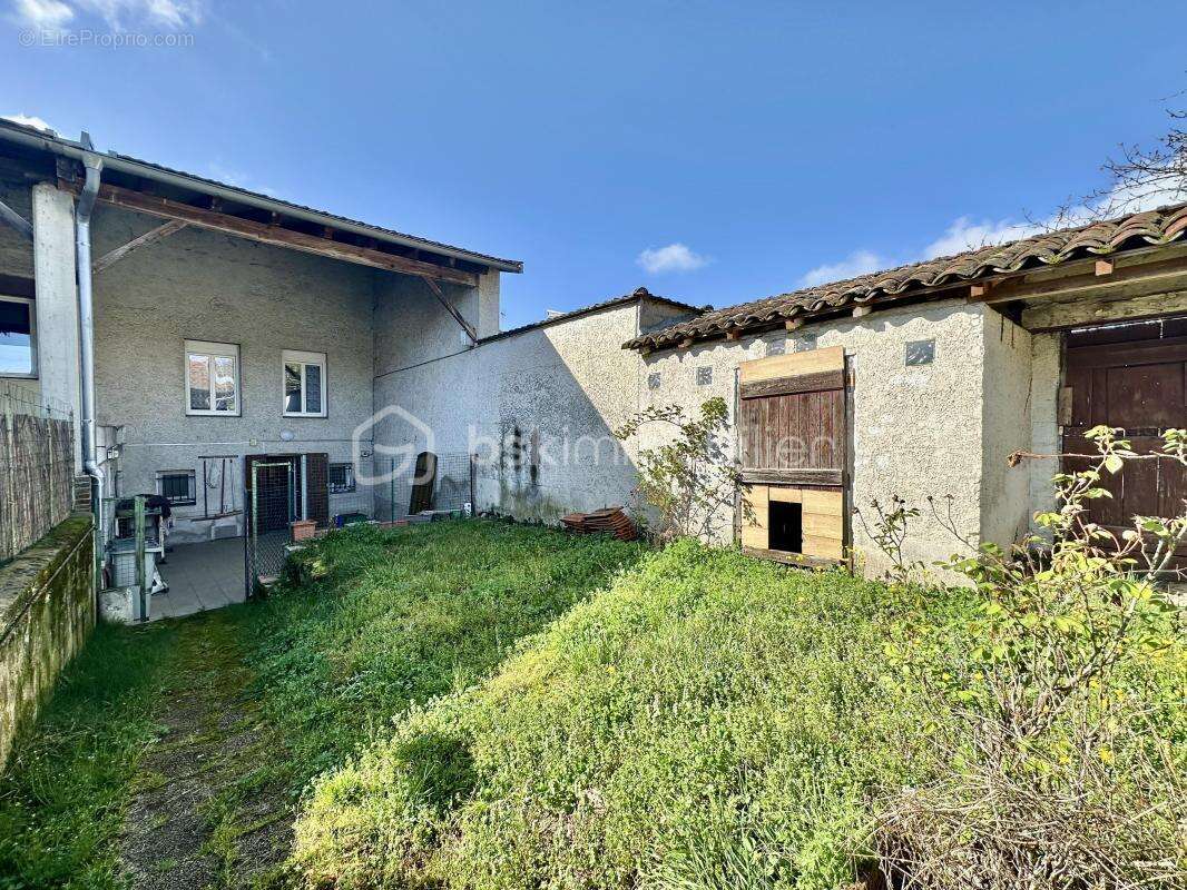 Maison à BALAN