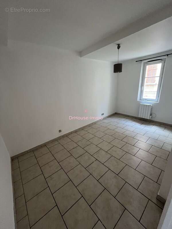 Appartement 200 m² à La Seyne-Sur-Mer  - photo 12