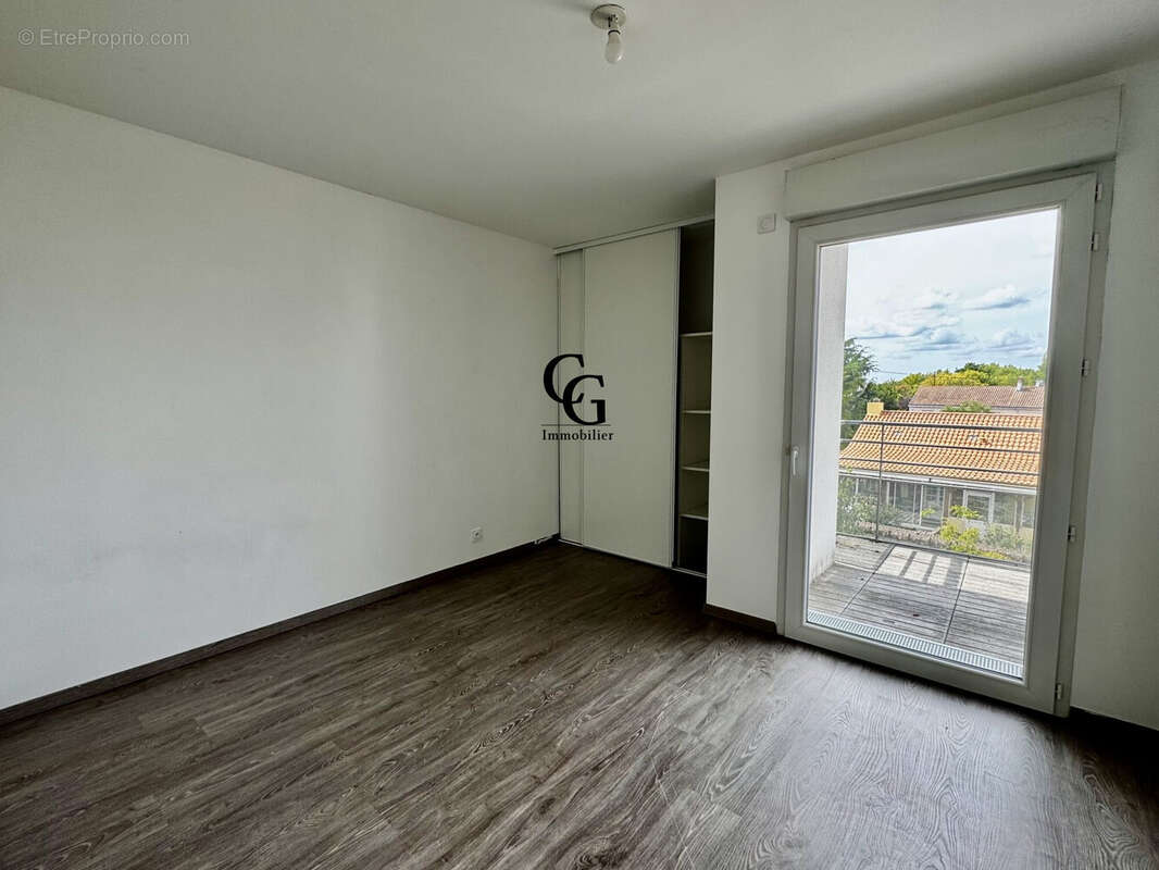 Appartement à LES SORINIERES