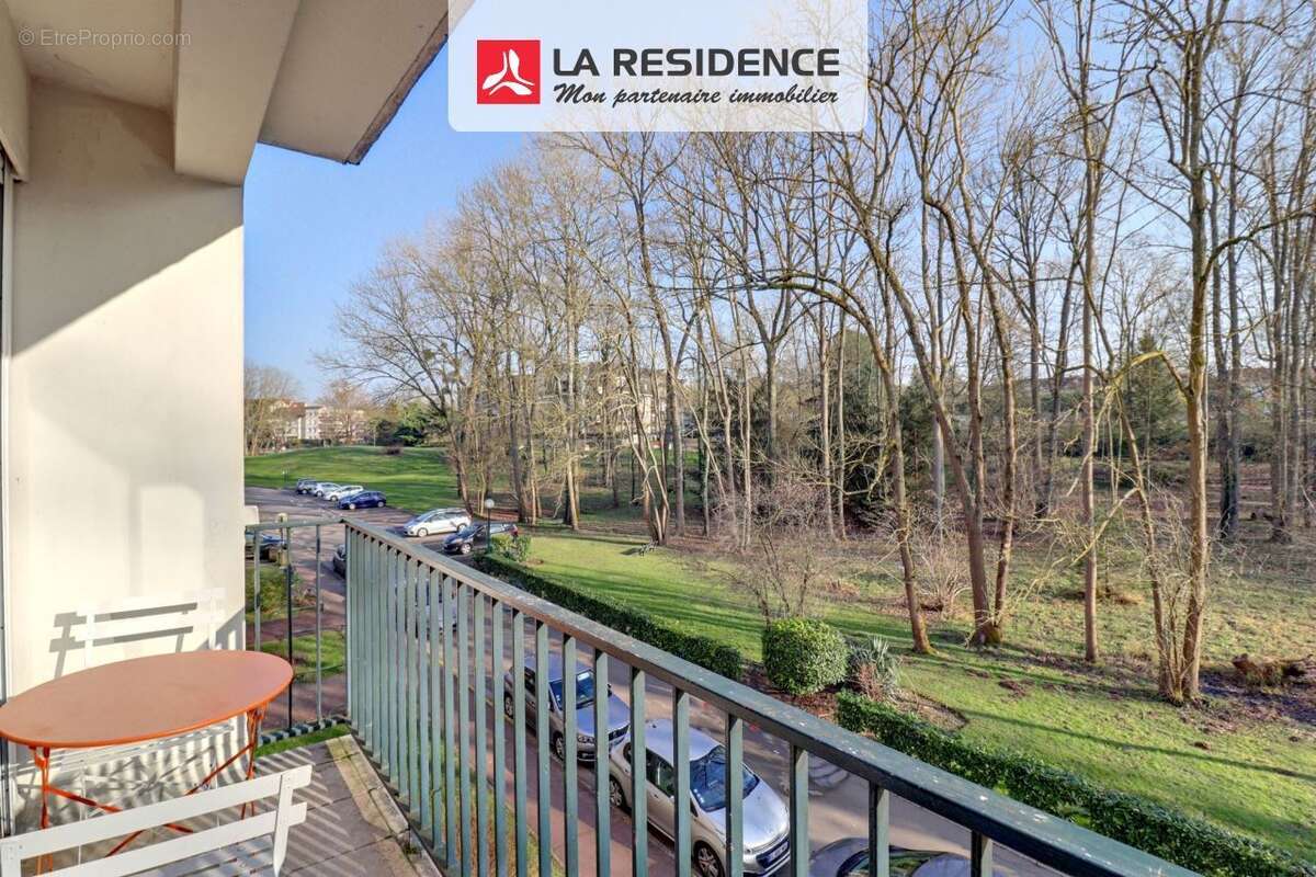 Appartement à VERNEUIL-SUR-SEINE