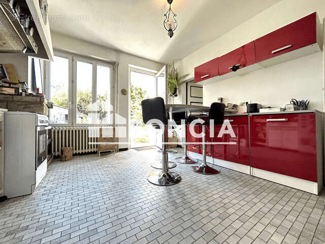 Maison à SAINTE-LIVRADE-SUR-LOT