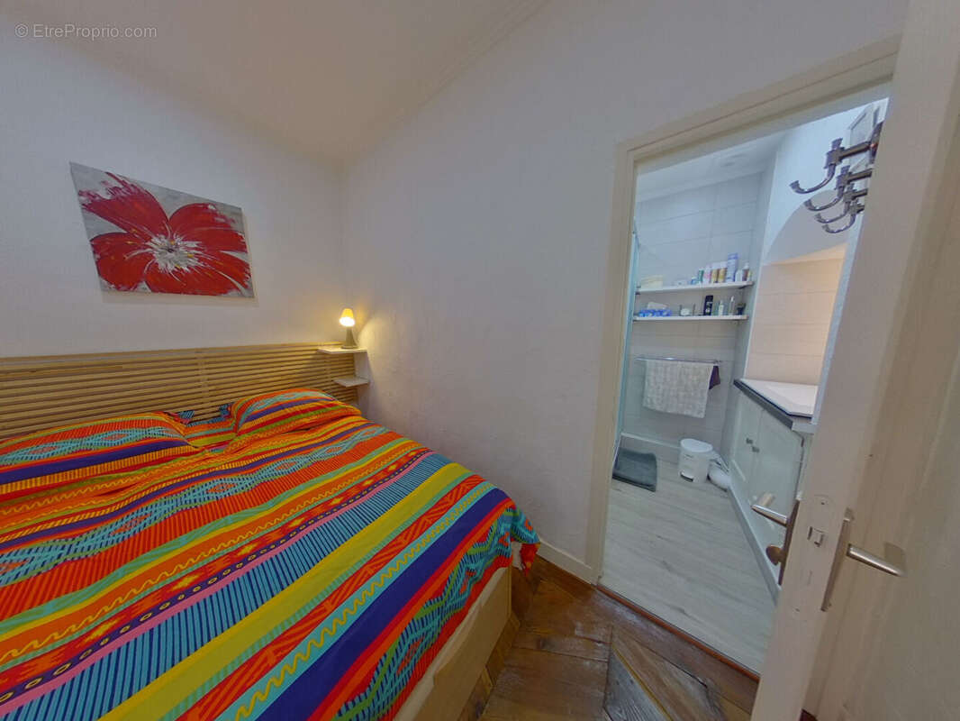 Type 3 centre ville barcelonnette - photo 4