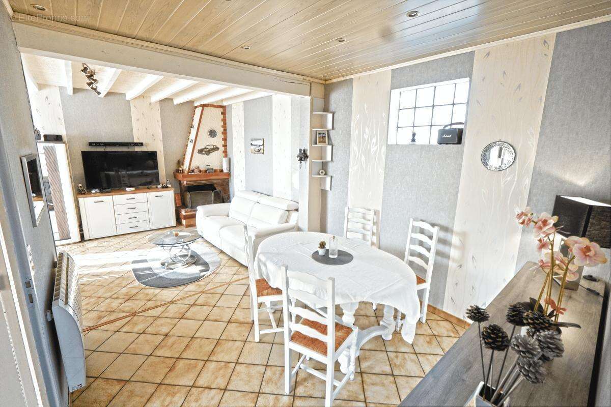 Maison à DEUIL-LA-BARRE