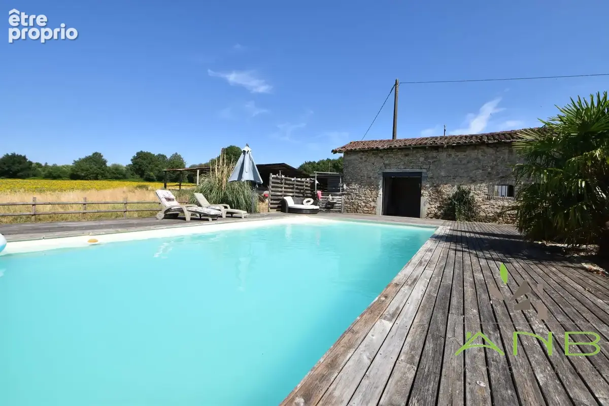 Maison 317 m² à Saint-Bazile  - photo 9