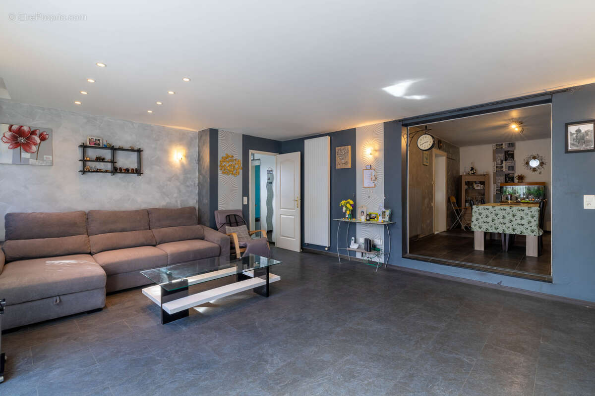 Maison à CORNY-SUR-MOSELLE