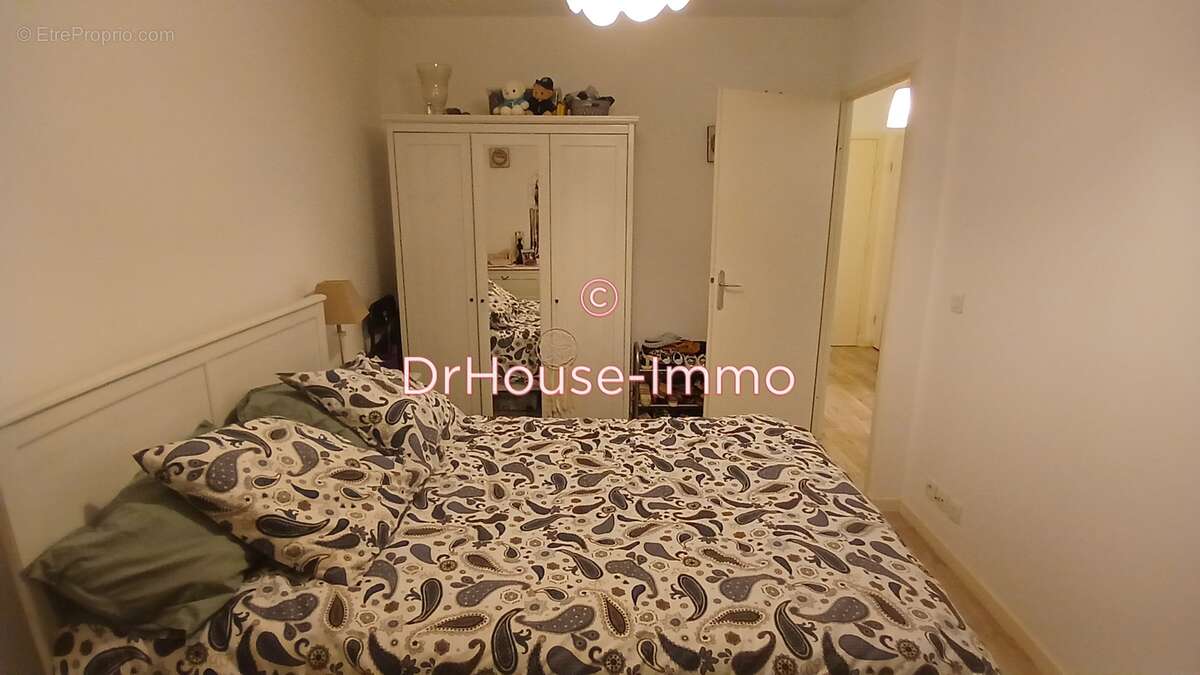 Appartement à PAREMPUYRE