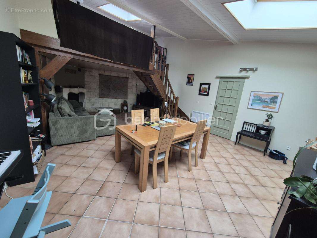 Maison à BOUAFLE