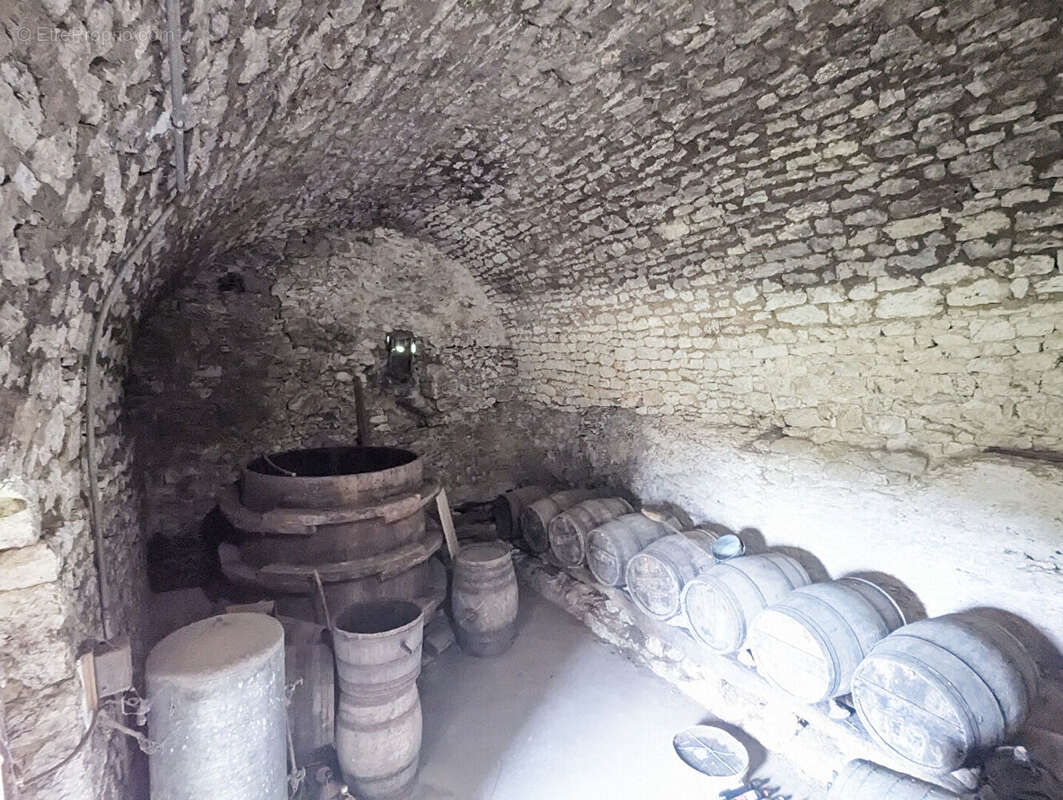 Maison à SAINT-NAZAIRE-DE-VALENTANE