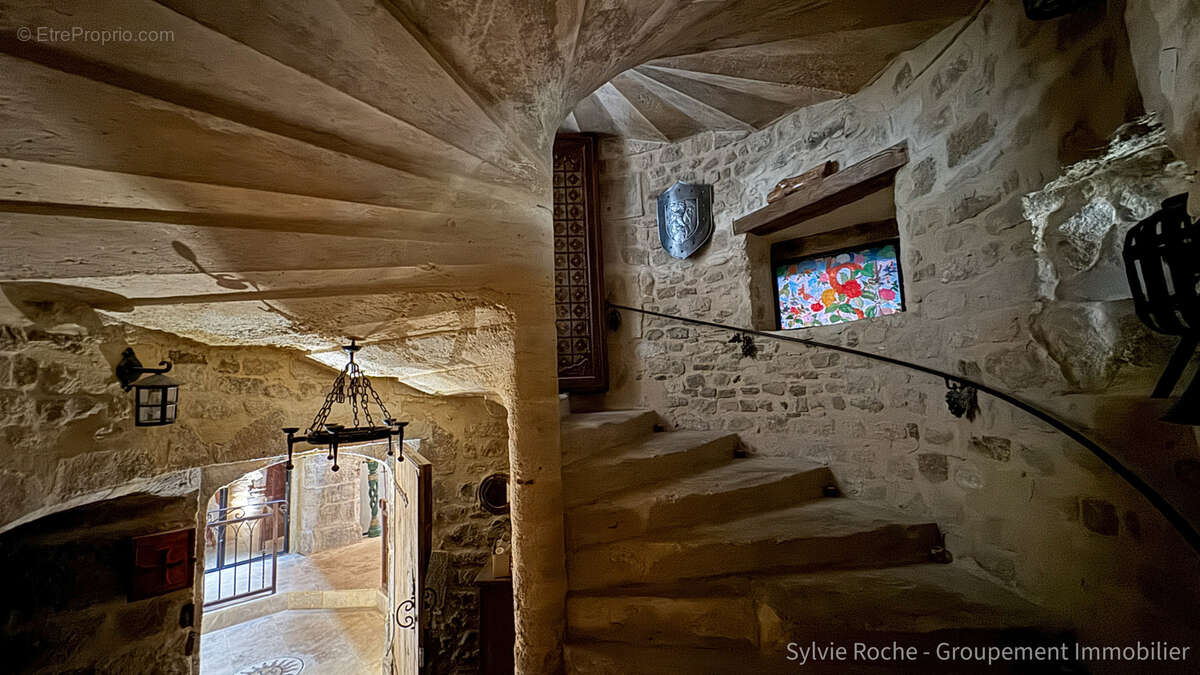 Maison à CADEROUSSE