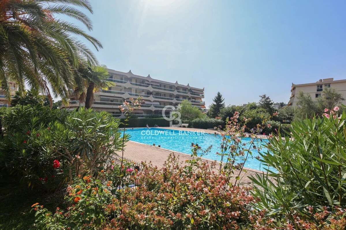 Appartement à MANDELIEU-LA-NAPOULE