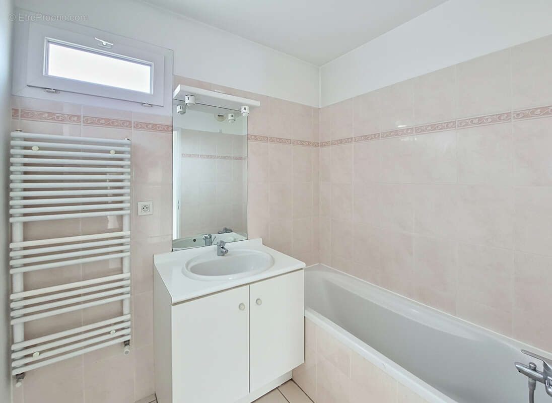 Appartement à MORNANT