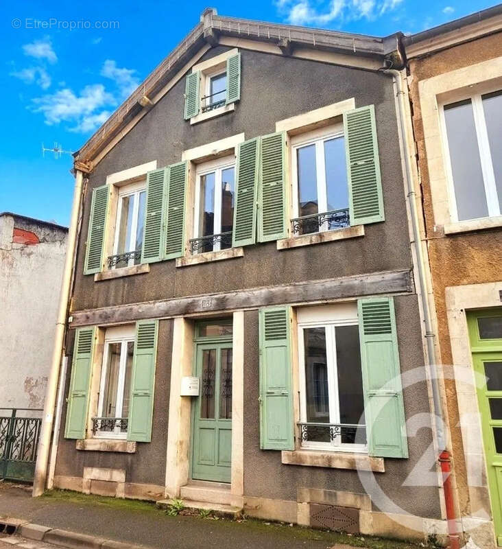 Maison à COSNE-COURS-SUR-LOIRE