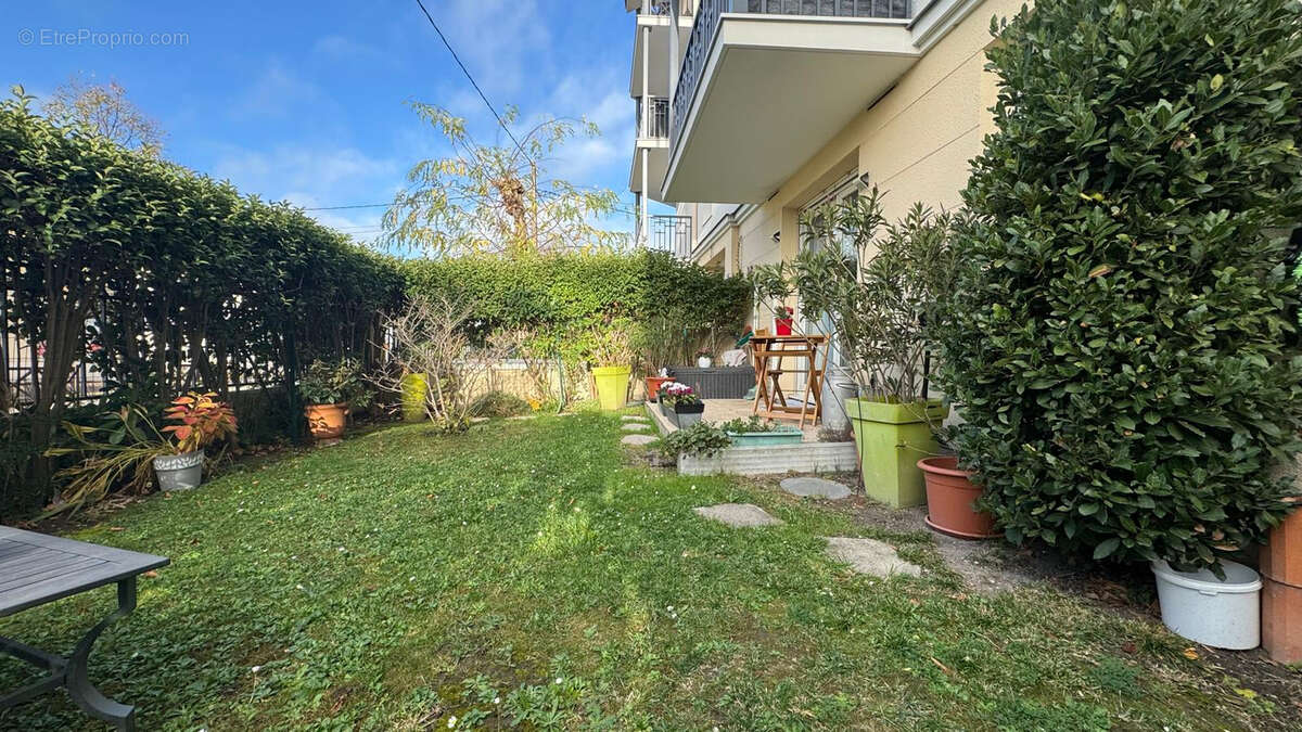 Appartement à LIVRY-GARGAN