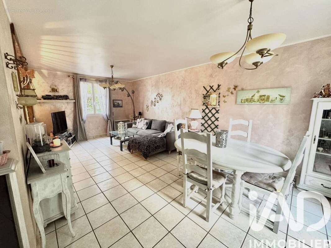 Photo 4 - Maison à LUZARCHES