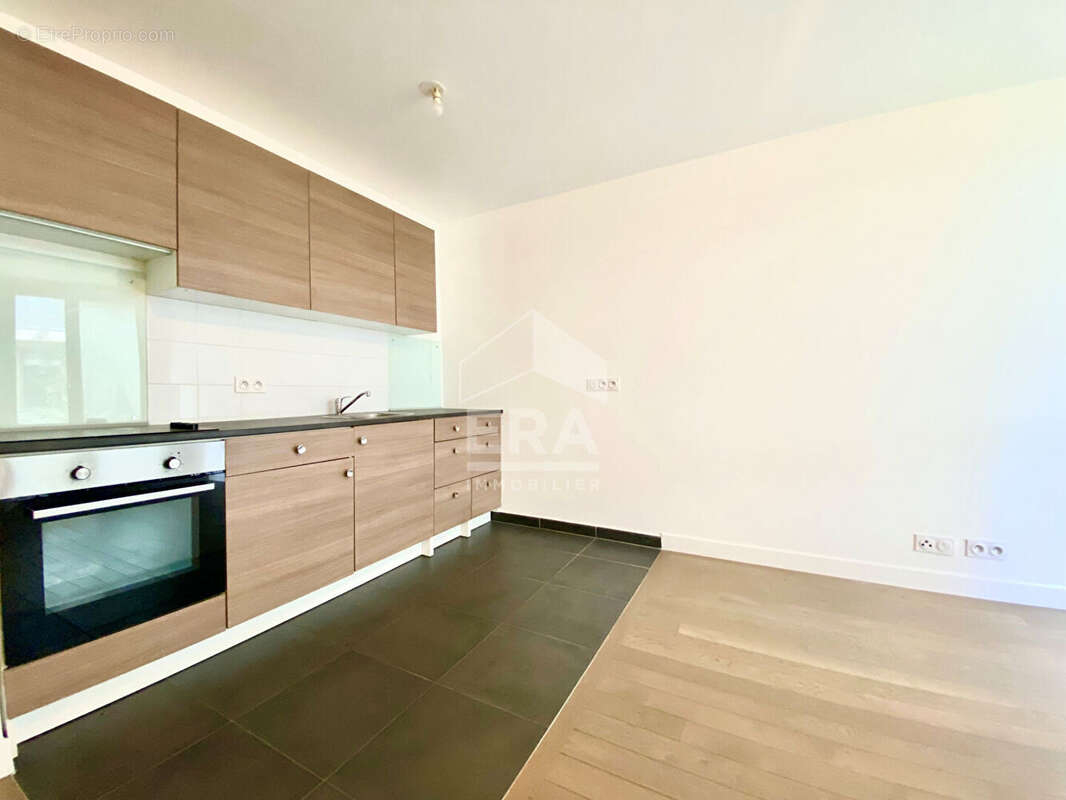 Appartement à PARIS-19E