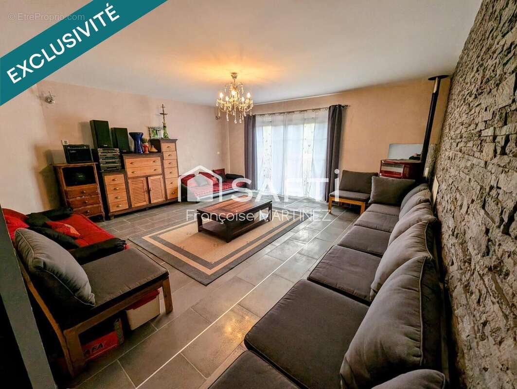 Photo 2 - Maison à SAINT-BONNET-DE-MURE