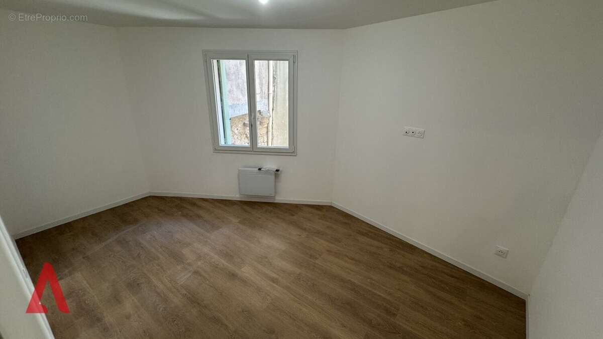 Maison à ROUJAN