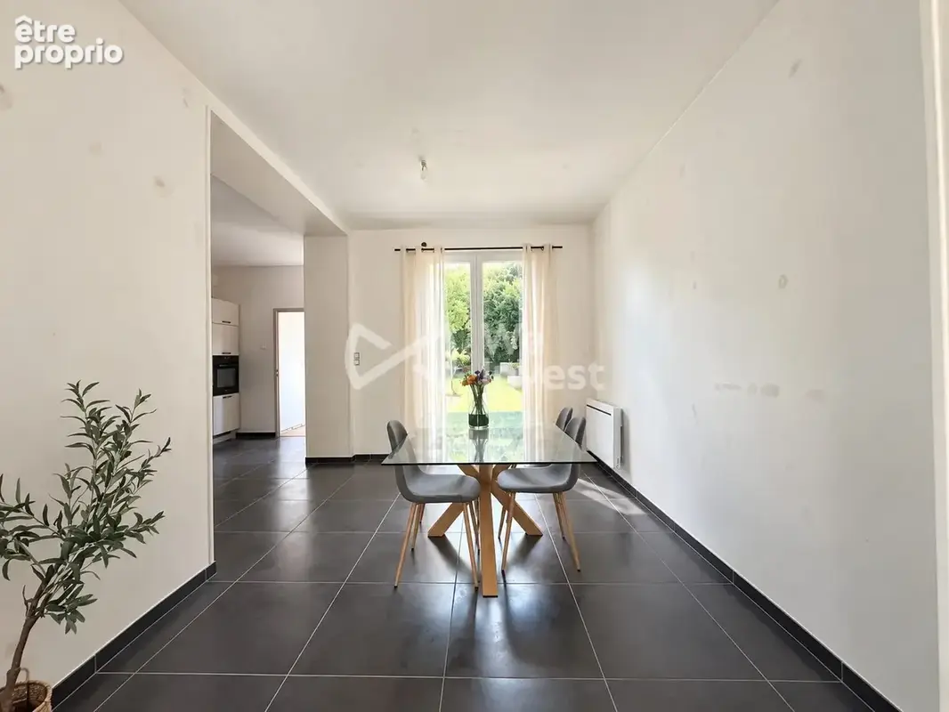 Maison 5 pièces 105 m² à vendre à Bethune (62400) - photo 2