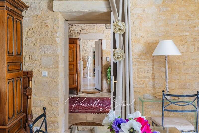 Maison à AIGREFEUILLE-D'AUNIS