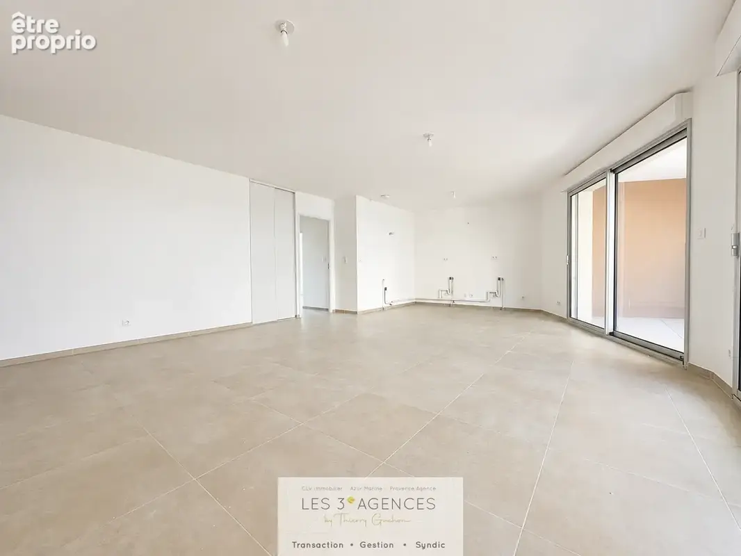 Appartement à LA GARDE-FREINET