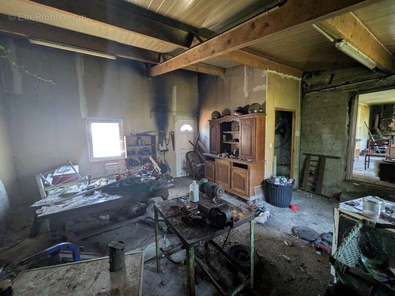 Bubry maison à rénover de 117 m² environ habitable 3 pièces appenti et hangar à rénover parcelle de 1621m² - photo 8