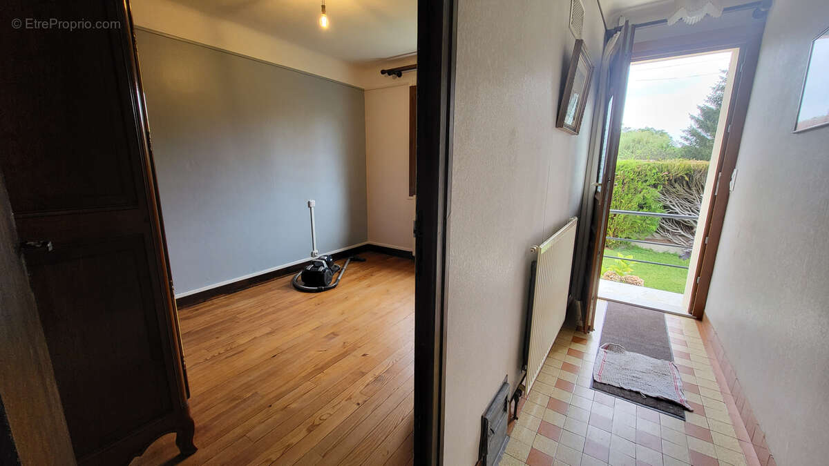 Maison à LA BONNEVILLE-SUR-ITON