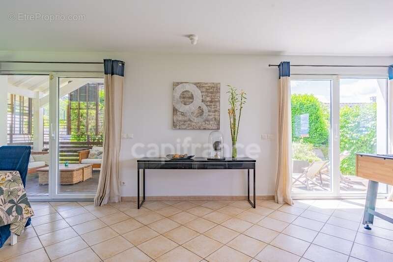 À 5 minutes de la Suisse – Villa de charme avec studio indépendant et vue exceptionnelle - photo 4