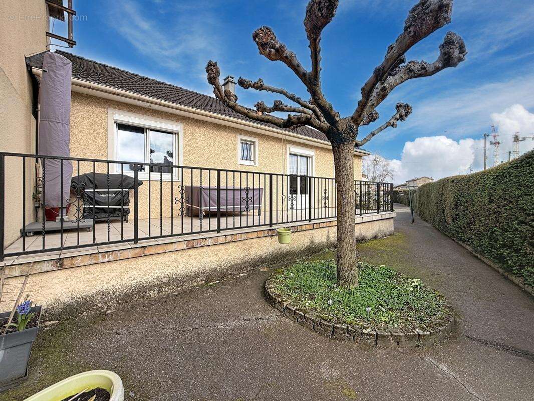Maison à GIVORS