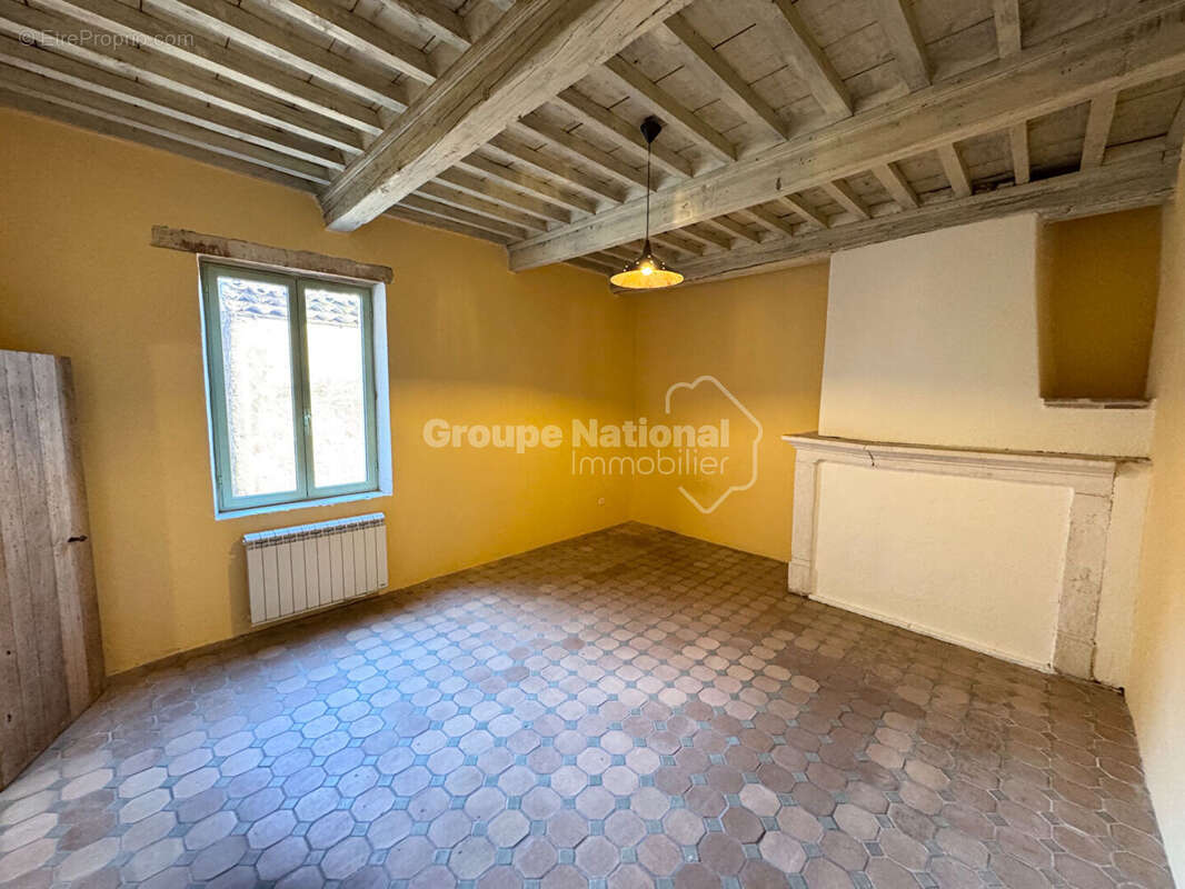 Maison à GOUDARGUES