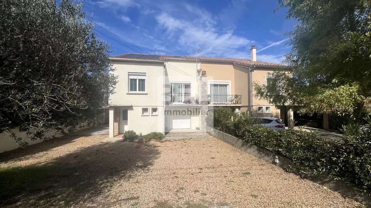 Maison à BAGNOLS-SUR-CEZE