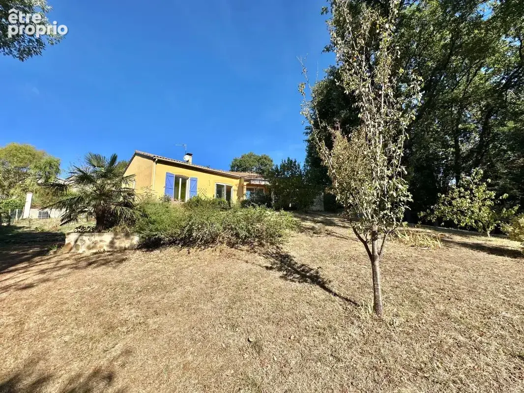 LE LHERM – Maison T5 de plain-pied avec grand terrain - photo 16