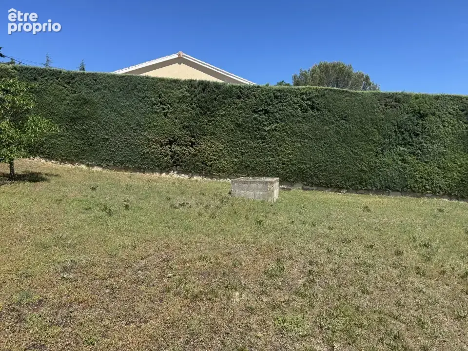 Terrain 730 m² à vendre à Reillanne (04110) - photo 2