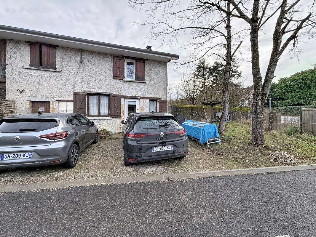 Maison 63 m² à Satolas-Et-Bonce  - photo 2