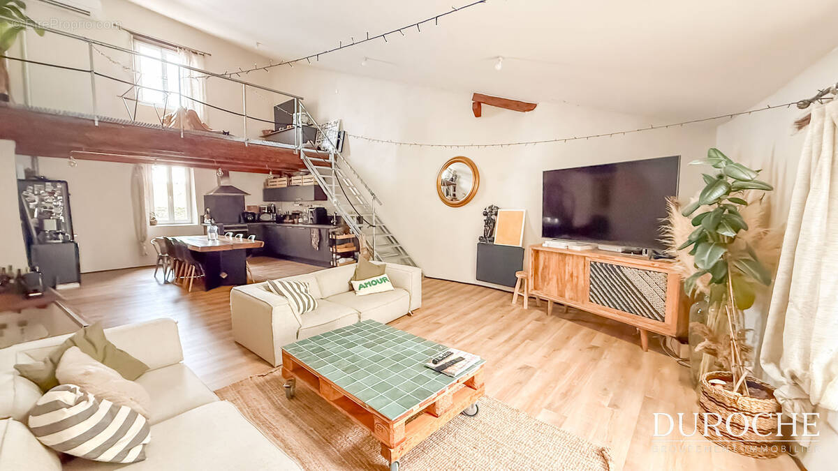 Maison à ROQUEMAURE