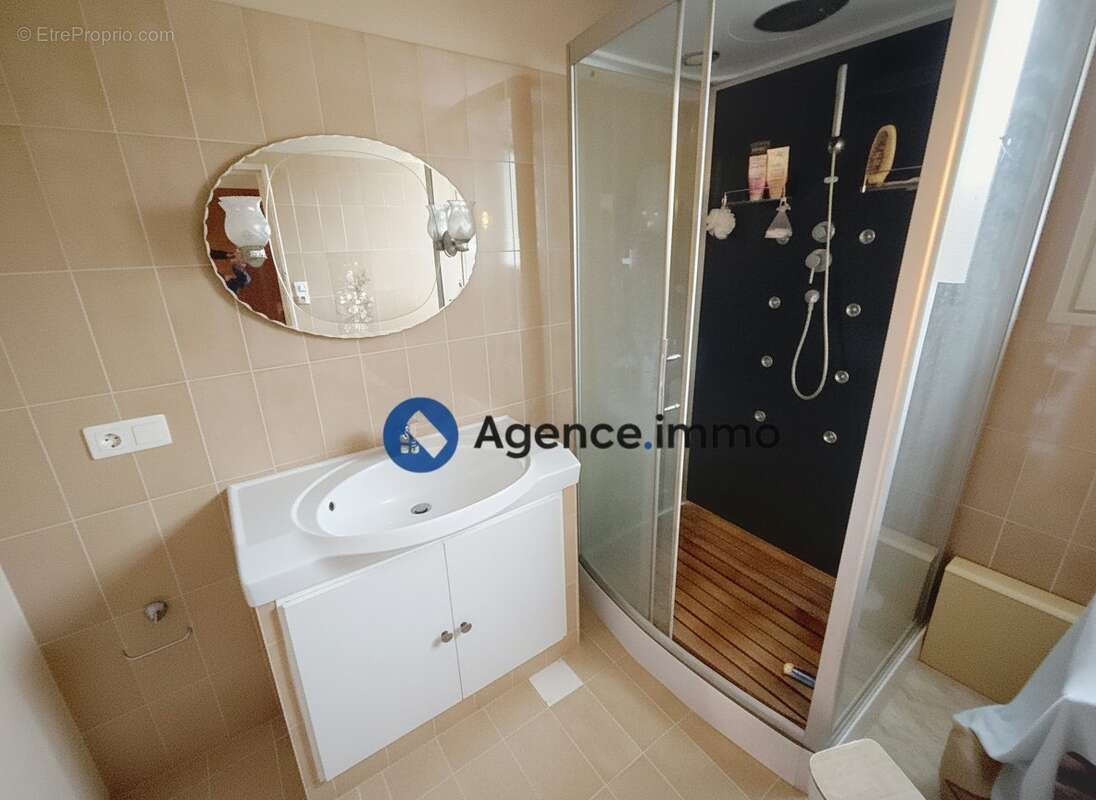 Maison 79 m² à Tours  - photo 6