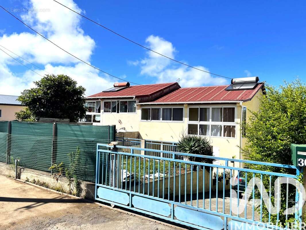 Photo 2 - Maison à SAINT-PIERRE