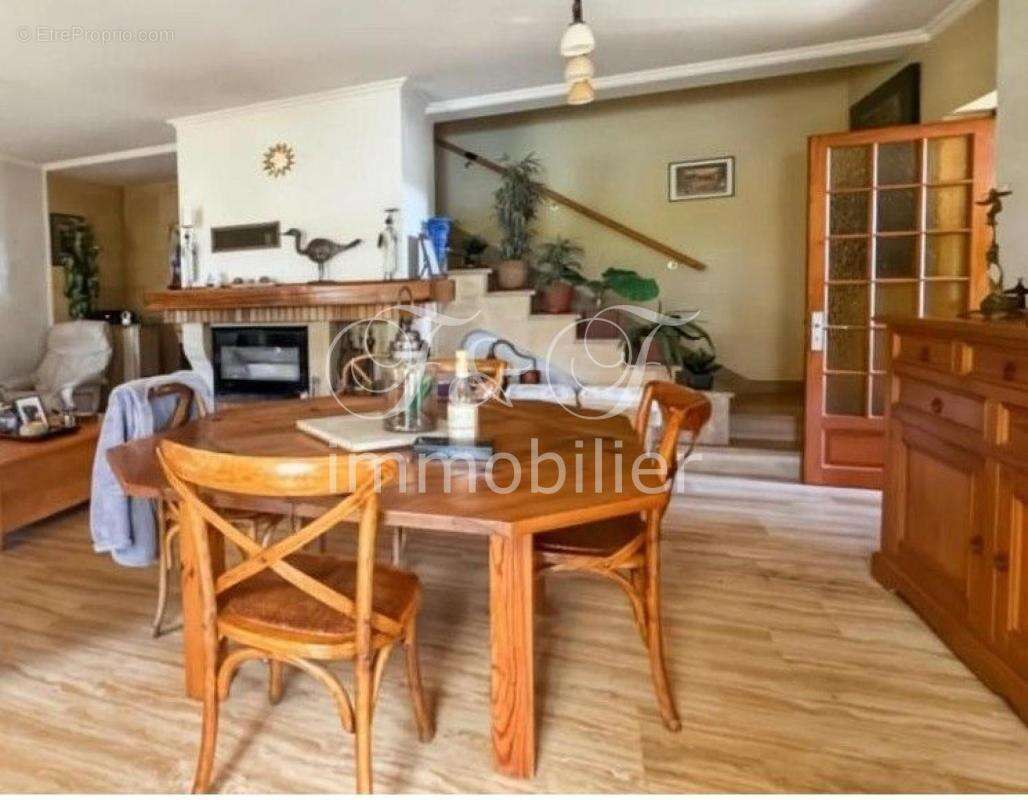 Terrain à REILLANNE