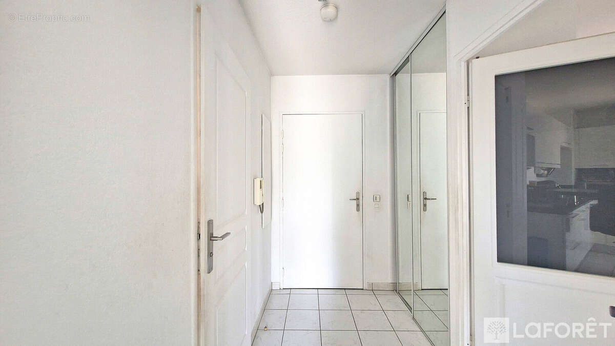 Appartement Frejus 2 pièce(s) 48m2 - photo 8