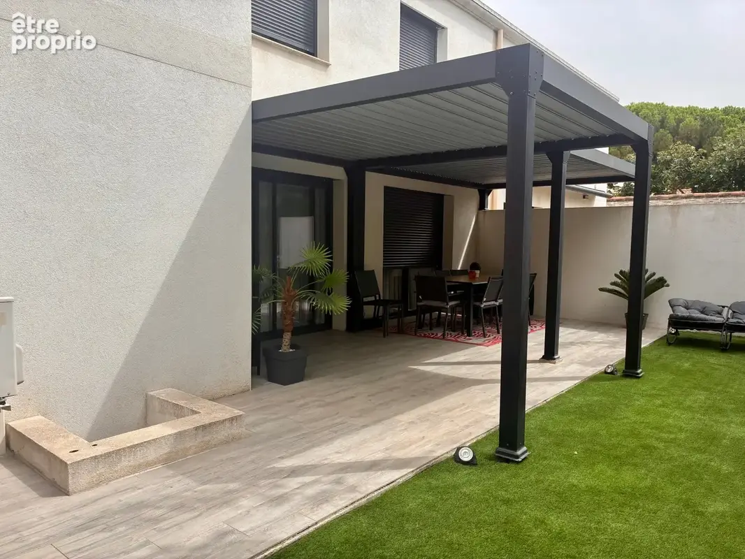 Maison récente 114 m2 avec garage et extérieur aménagé - Quartier Laure - photo 13