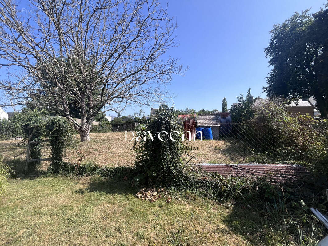 Terrain 690 m² à Camors  - photo 2