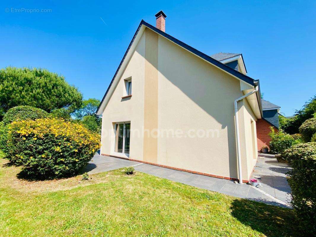 Maison d'architecte Familale à vendre - Secteur ultra prisé - Hauteurs d'Honfleur - Jardin magnifique - Garage - photo 21