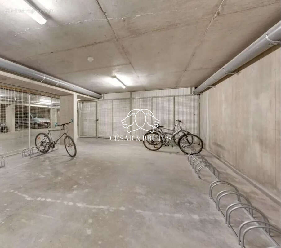 Appartement à PIERRE-BENITE