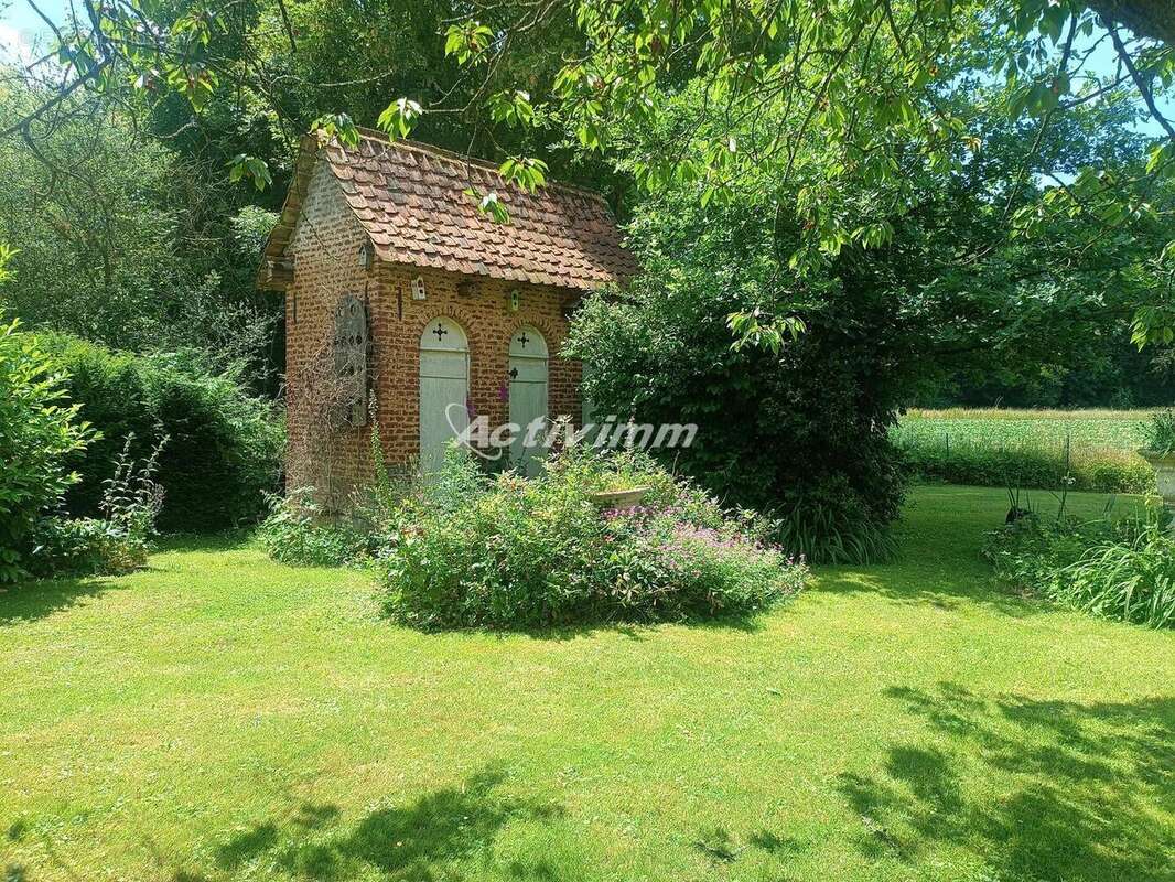 4252 8 - Maison à HESDIN