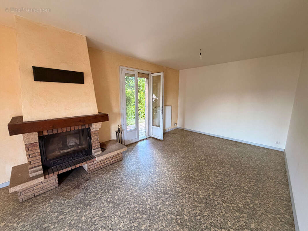 Maison à VAULX-EN-VELIN