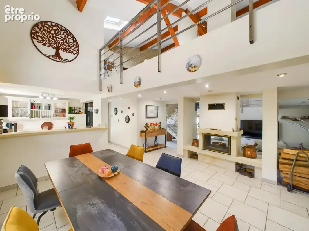 Maison en pierre de 5 chambres rénovée avec élégance et modernité - photo 6