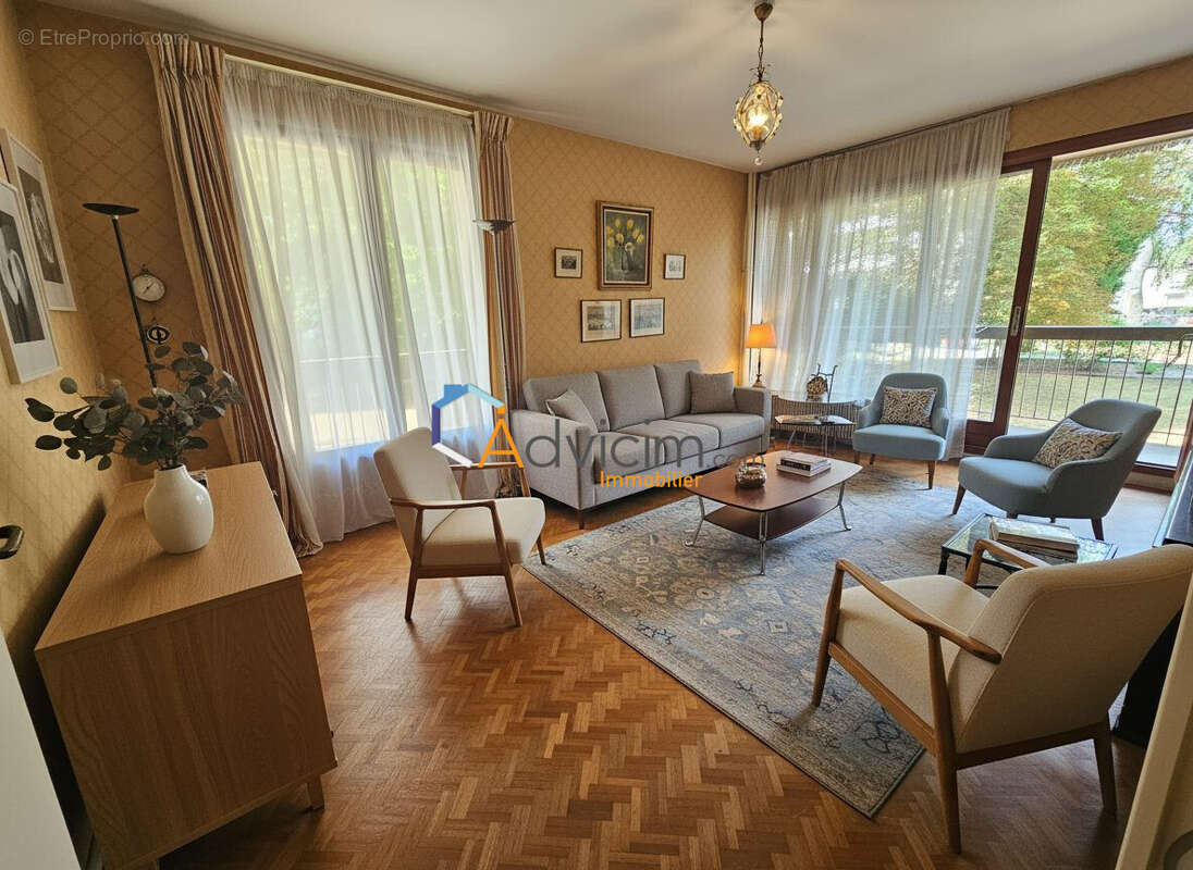 Appartement 71 m² à Orleans  - photo 2