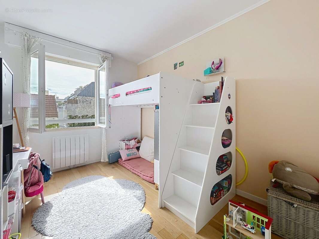 Appartement à GARCHES