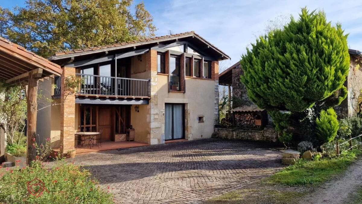 Maison à SALIES-DU-SALAT